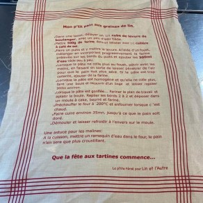 coupon de tissu lin imprimé unique représentant la recette du pain au lin